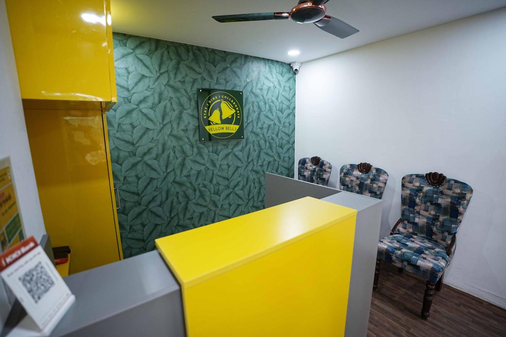 Yellow Bells Studios And Suites Gachibowli Bagian luar foto