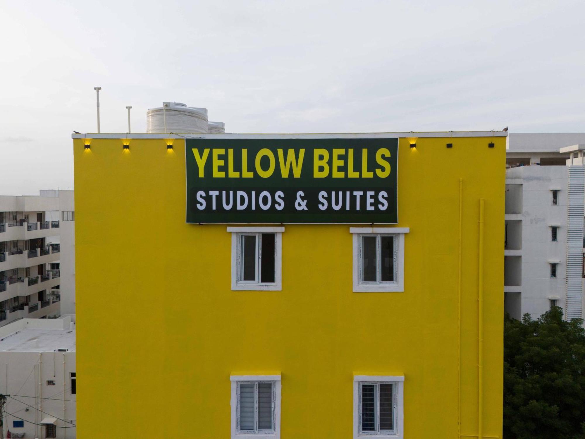 Yellow Bells Studios And Suites Gachibowli Bagian luar foto
