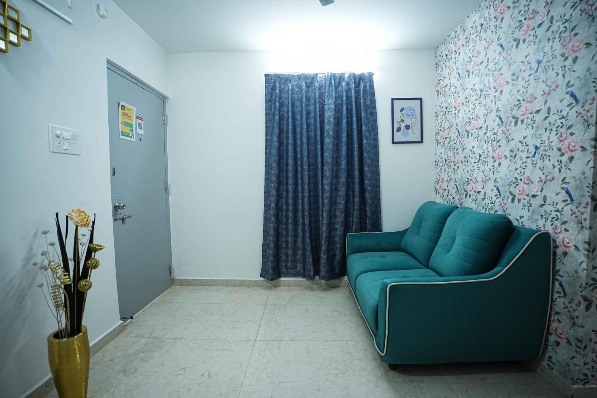 Yellow Bells Studios And Suites Gachibowli Bagian luar foto